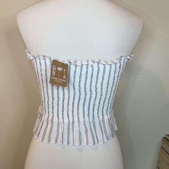 EM & ELLE BOUTIQUE STRIPED BANDEAU TOP NWT - Picture 8 of 12